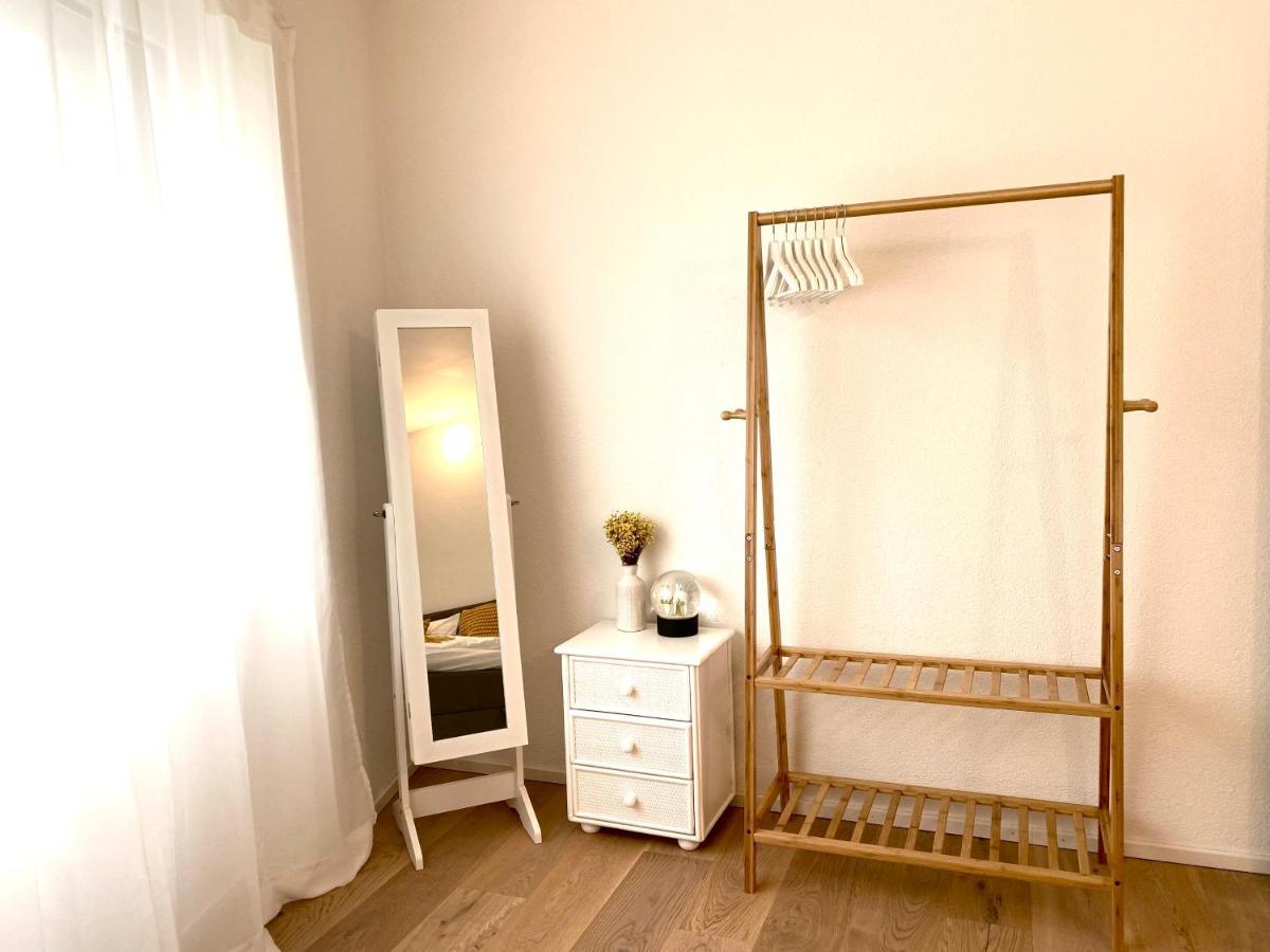 Glad Spot - Liestal - 10 Min From Basel - Central, Design & Netflix Apartment Ngoại thất bức ảnh